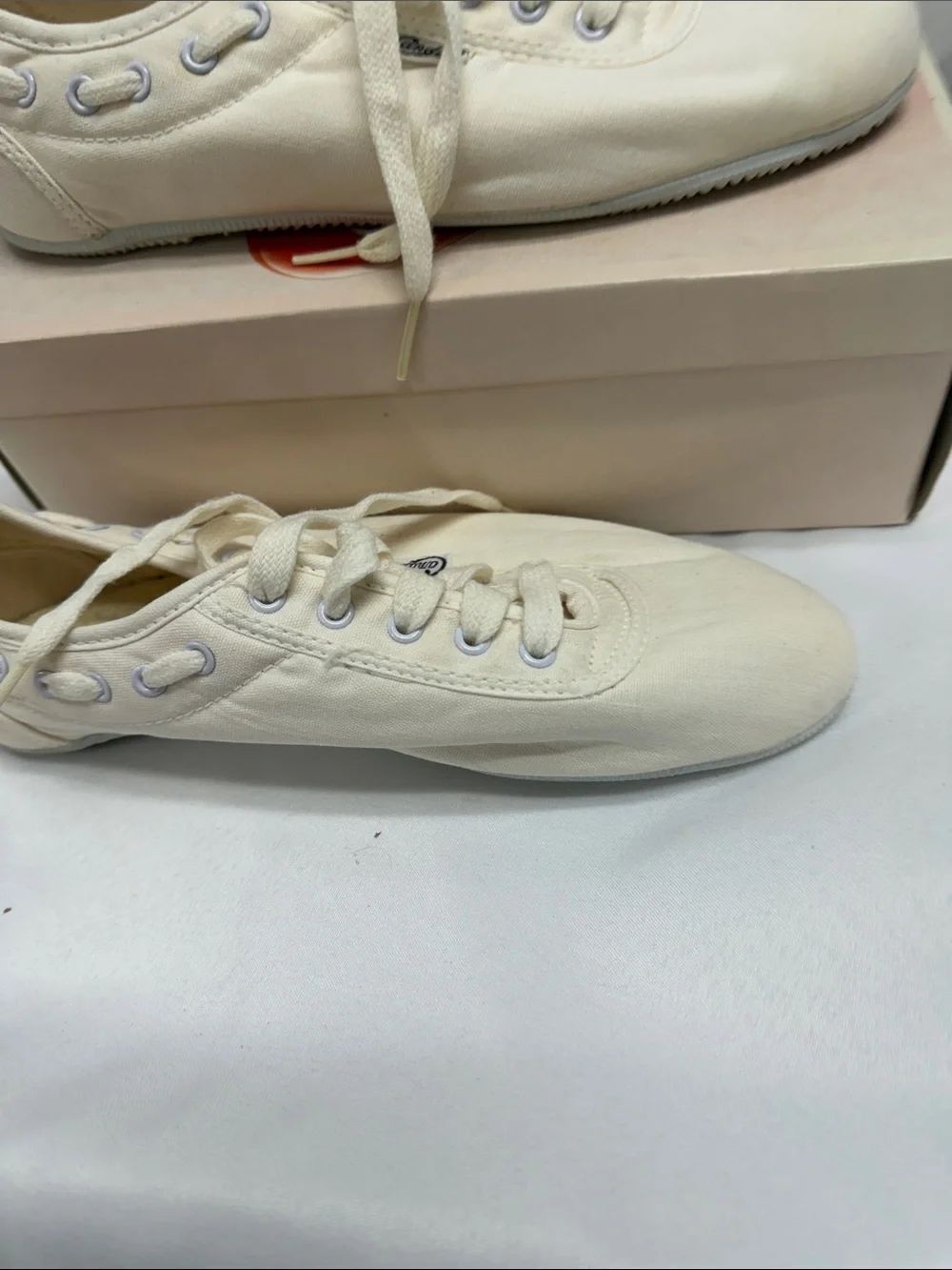 Candie's Women's Low-Top Canvas Sneakers in Off-White - Picture 4 of 6